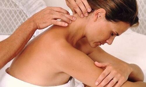 масажа на вратот за болка