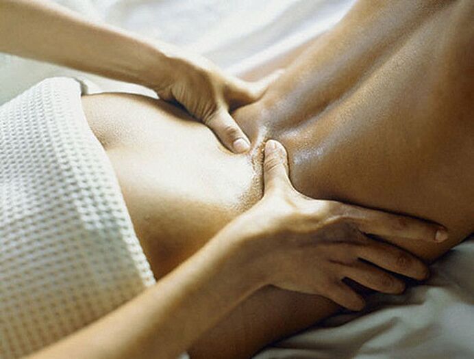 масажа со болки во грбот