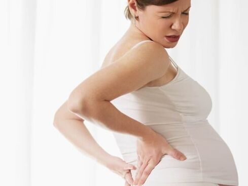 болки во грбот за време на бременоста